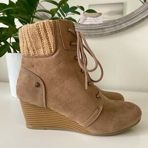 Tan Lace-Up Wedge Boots